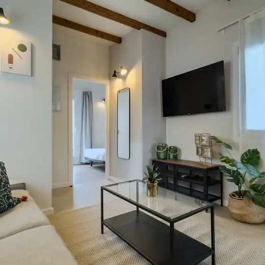 Piso de alquiler en El Raval - Foto 1
