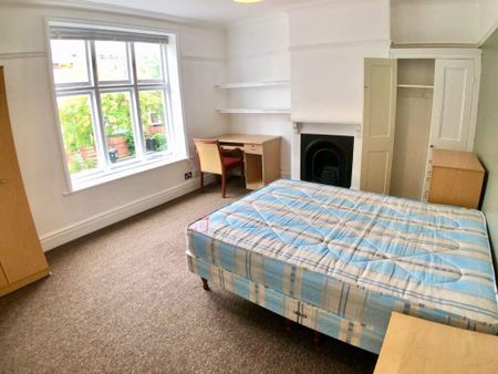 4 bedroom terraced house to rent - Photo 4