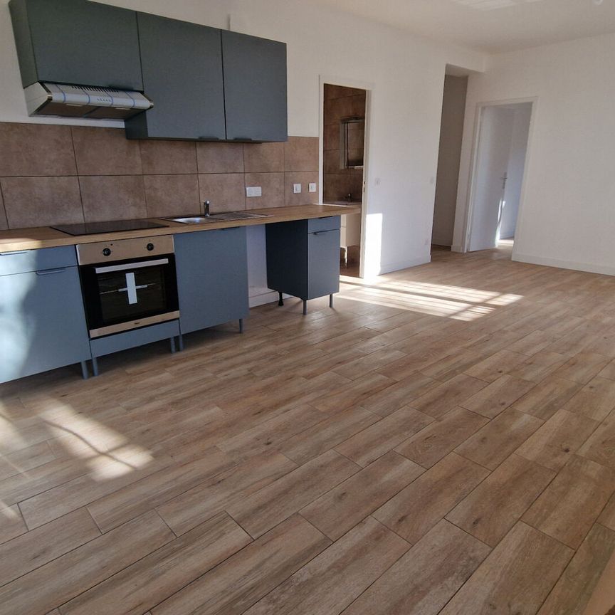 Saint victoret dans un petit immeuble un appartement de type 2 meublé, - Photo 1