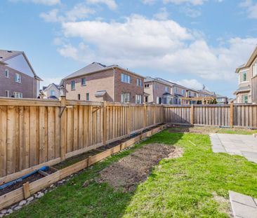 For Lease - 3158 Carding Mill Trail Unit# Upper, Oakville, Ontario - Photo 2