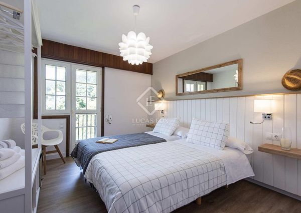 Luxury Villa for rent in Gondomar, Spain