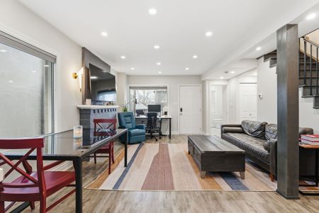 For Lease - 118 Bogert Avenue Unit# Upper, Toronto, Ontario - Photo 2
