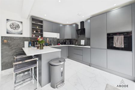 3 bedroom detached house to rent - Photo 2