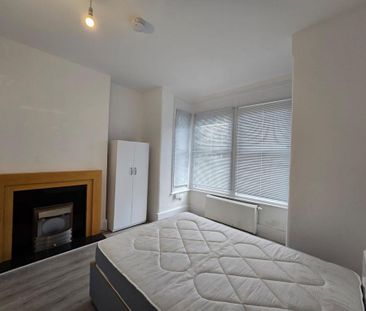1 bedroom house of multiple occupation to rent - Photo 4