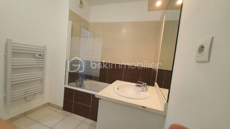 Appartement de 44 m² à Nimes - Photo 3