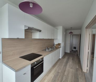 Location Appartement 3 pièces 85m² TOURCOING 59200 - Photo 2