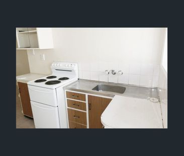 Sunnybank Central - Walk To All Amenities - Photo 2