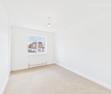 3 bedroom end of terrace house to rent - Photo 5
