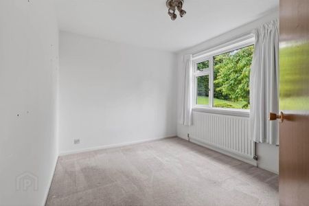 20 Strathleven Park, Holywood, BT18 0NJ - Photo 3