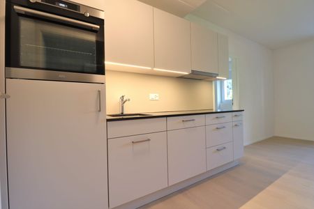 "moderne 2.5-Zimmer-Wohnung mit eigener Waschmaschine" - Photo 3