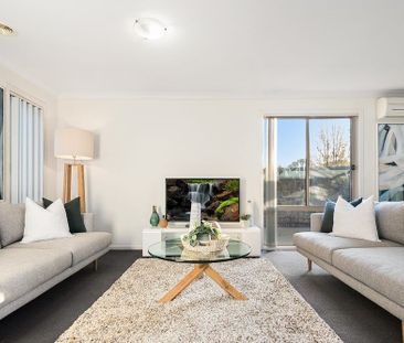 Beautifully Maintained 3-Bedroom Home in Prime Pakenham Location! - Photo 1