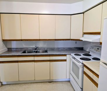 For Lease - 328 Aylmer Street Unit# 303, Peterborough, Ontario - Photo 4