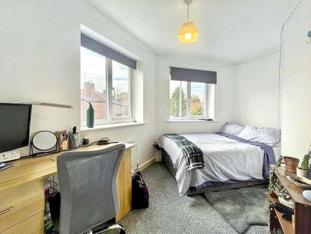 Filby Close, Norwich, NR5 - Photo 2