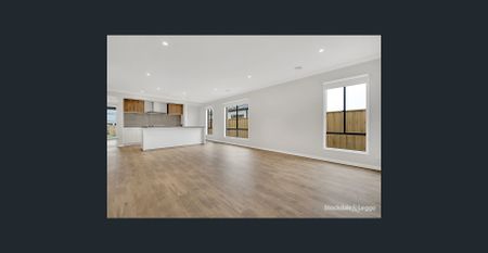 Stylish Family Home with Space, Comfort & Modern Features - Photo 2