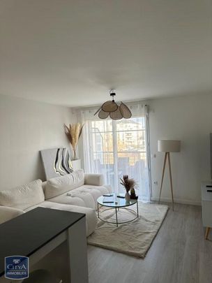 Location Appartement 2 pièces 38m² ST CYR SUR LOIRE 37540 - Photo 1