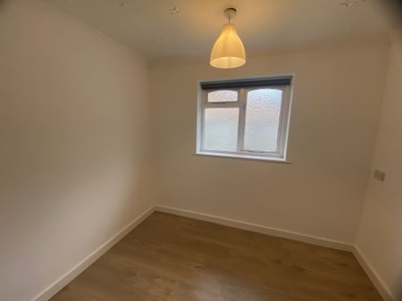 Bury Road, Bury St. Edmunds, Mildenhall - Photo 5