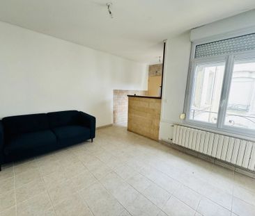 Location Appartement 1 pièces 31 m2 à Saint-Quentin - Photo 2