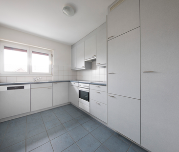Grosszügige 4-Zimmerwohnung an schöner Lage! - Foto 4