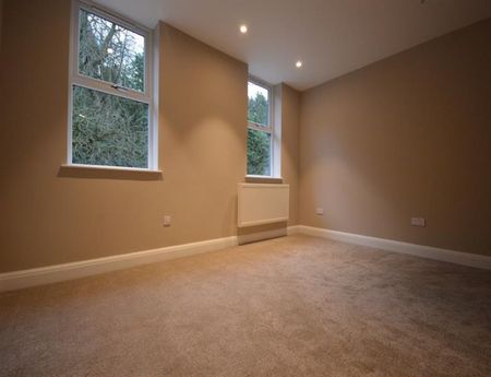 2 Bedroom Apartment To Let - Photo 2