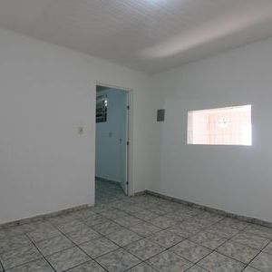 Casa para alugar com 60m², 1 quarto e 1 vaga - Foto 1