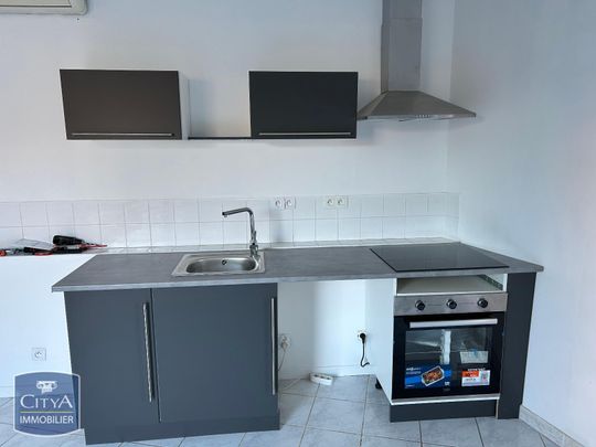 Location Appartement 3 pièces 45m² CLERMONT L HERAULT 34800 - Photo 1