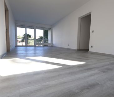 Moderno appartamento di 3.5 locali appena ristrutturato a Coldrerio - Foto 3