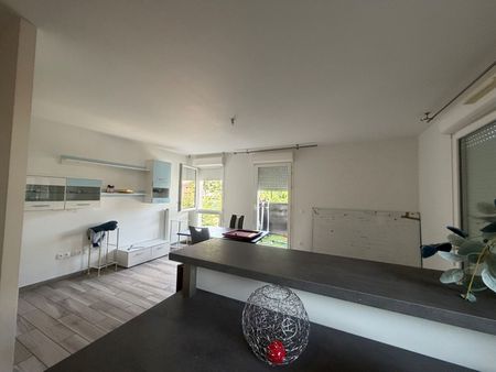Location Appartement 4 pièces 83m² - Photo 5