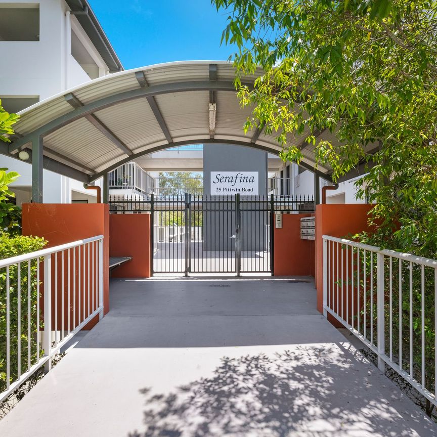 1/25 Pittwin Road North, 4157, Capalaba Qld - Photo 1