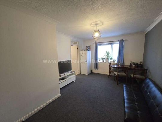 Roots Hall Drive, Southend On Sea, SS2 - Photo 1