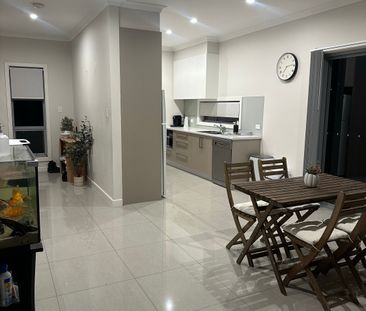 Port Noarlunga - Photo 2