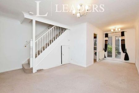 Wentworth Drive, Bishops Stortford, CM23 - Photo 2