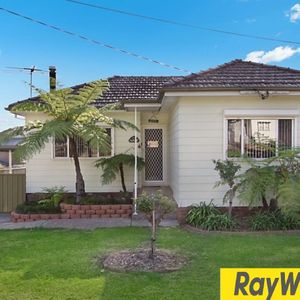 Charming 2-Bedroom Flat in Toongabbie!! - Photo 3