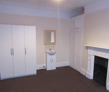 1 bed house / flat share to rent in St Johns Road, Exeter, EX1 - Photo 1