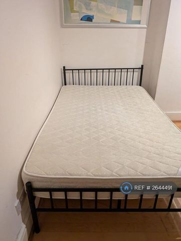 1 bedroom in a house share to rent - Photo 5