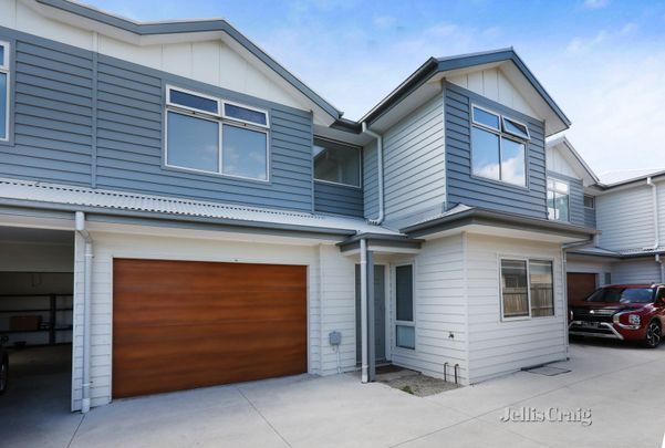 2/115 Park Crescent, Williamstown North - Photo 1