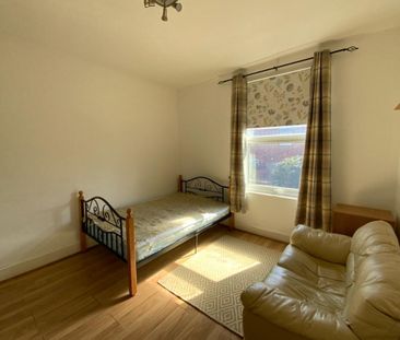 1 bedroom studio to rent - Photo 1