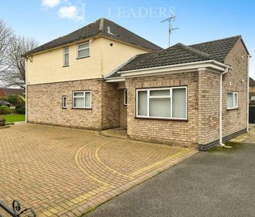 North Parade, Holbeach, PE12 - Photo 2