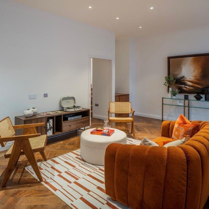 Regent's Park Road, Primrose Hill, London, NW1 7TL - Photo 1