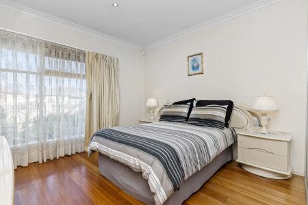 124 Second Avenue, Altona North. - Photo 5