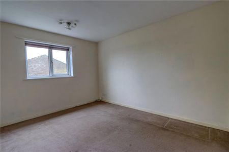 3 bedroom end of terrace house to rent - Photo 4