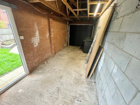 Edenside Drive, Attleborough - Photo 5