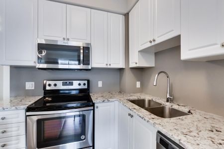 For Lease - 2486 Old Bronte Road Unit# 522, Oakville, Ontario - Photo 5