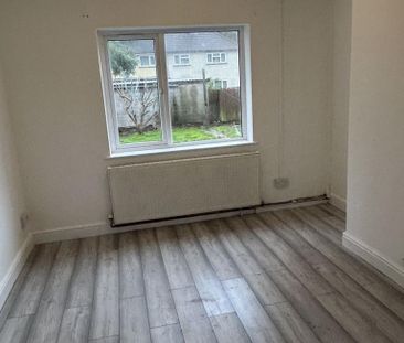 3 bedroom end of terrace house to rent - Photo 4