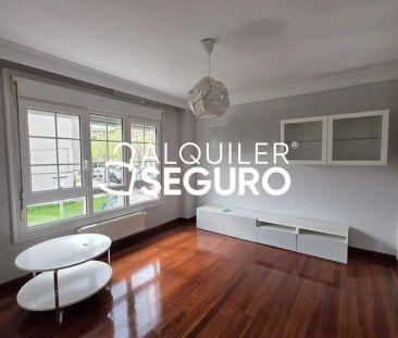 Alquiler de piso en Calle Txorisolo - Photo 1