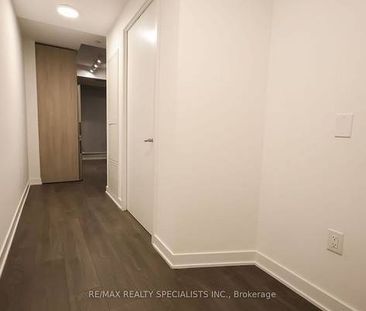 Bachelor Condo for Lease – Dundas / River - Photo 1