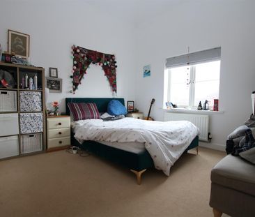 2 bed Flat for let - Photo 6