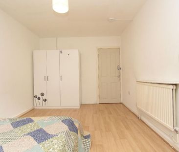 Room in a Shared House, Mccoid Way Borough Road, SE1 - Photo 4