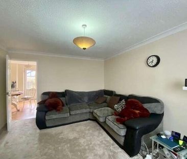 Sandpiper Close, St. Mellons, Cardiff, CF3 - Photo 1
