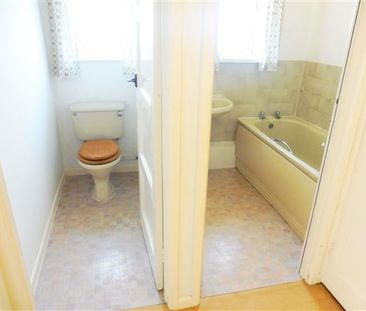 Holloway Avenue, BOURNEMOUTH - Photo 5