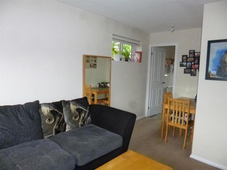 1 bedroom maisonette to rent - Photo 2